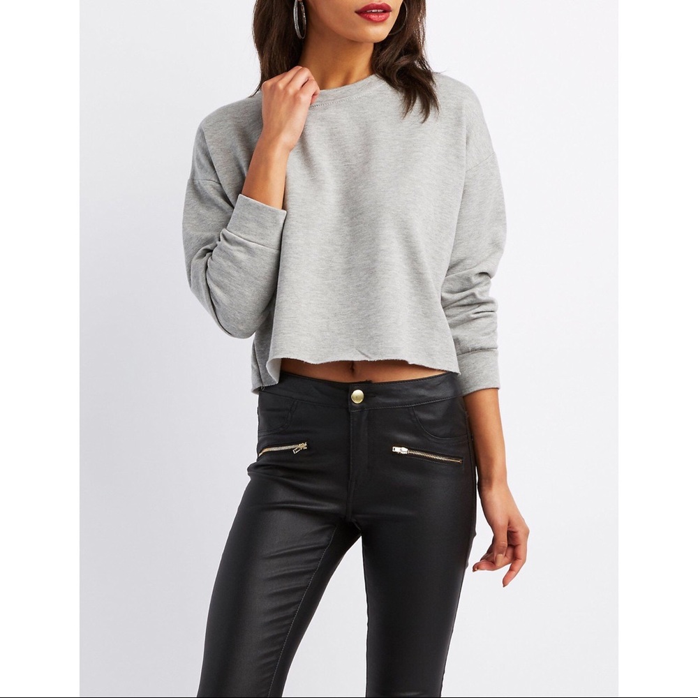 Too cute!! Gray L crop top sweater! So comfy!!